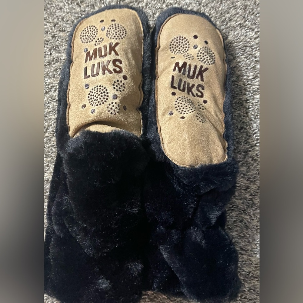 NEW MUK LUKS WARM & FURRY SLIPPERS